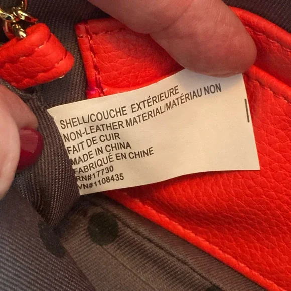 Red Wallet with Key Chain - Picture 5 of 5